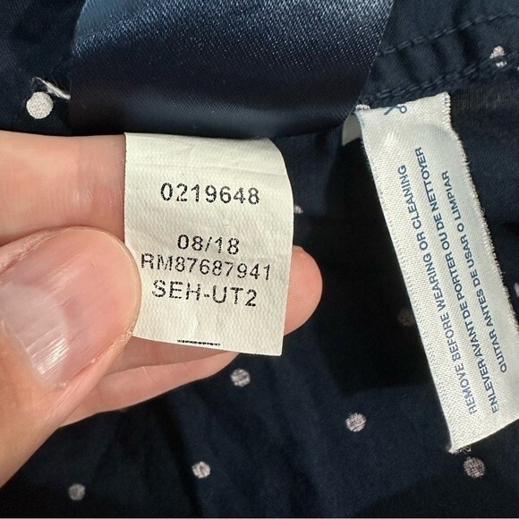 Tommy Hilfiger Navy & White Polka Dot Button-Up Blouse Size Medium - Picture 14 of 14